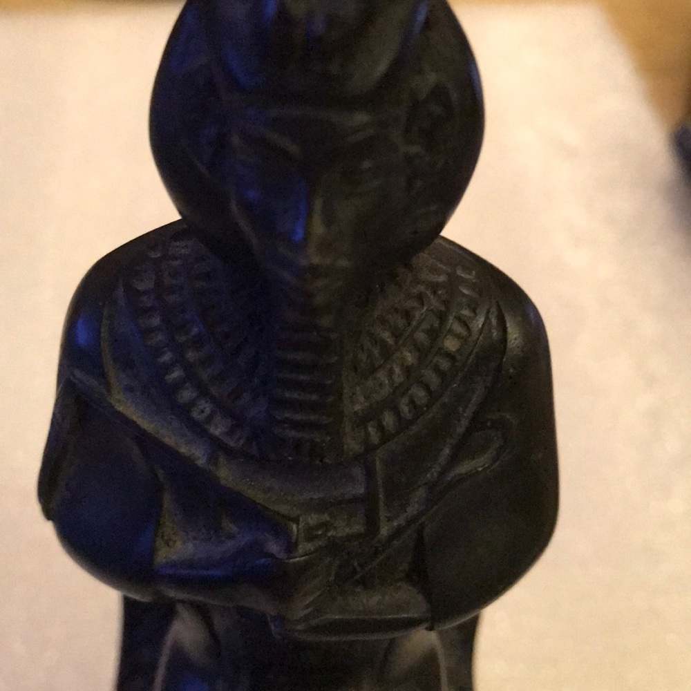 Antique Egyptian engraved king statue - Picture 7 of 8